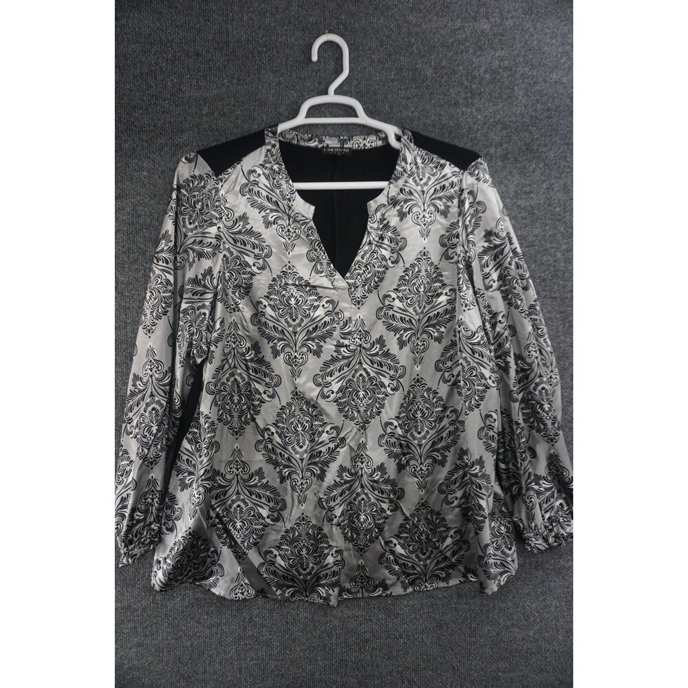 Lane Bryant Damask Blouse 14 Black Silver Satin Split V Neck Elastic Cuff Black